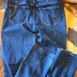 Ariat Blue Straight Leg Jeans with Classic Stitching